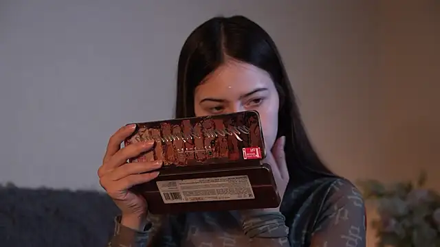 Snapshot of ywixos chatting on October 2025 02:14:02 PM ywixos online show from October 2025 02:14:02 PM