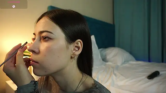 Snapshot of ywixos chatting on November 2025 01:44:01 PM ywixos online show from November 2025 01:44:01 PM