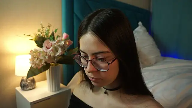 Snapshot of ywixos chatting on December 2025 03:18:02 PM ywixos online show from December 2025 03:18:02 PM