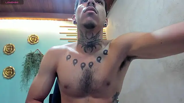 Snapshot of jharol_cardonaa chatting on September 2025 09:42:01 PM jharol cardonaa online show from September 2025 09:42:01 PM