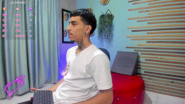 Snapshot of jharol_cardonaa chatting on October 2025 01:27:02 AM jharol cardonaa online show from October 2025 01:27:02 AM