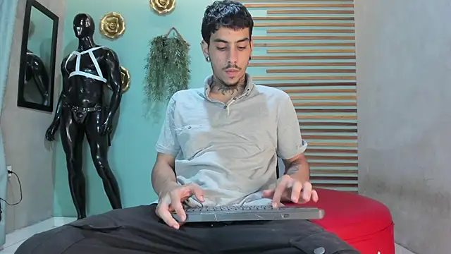 jharol cardonaa online show from November 2025 01:04:02 AM