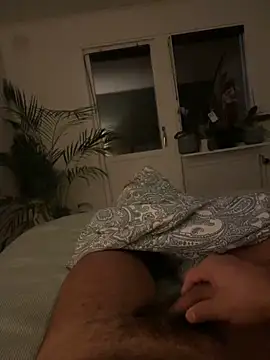 latina-pene online show from October 2025 01:40:01 AM