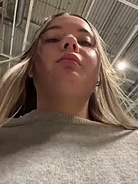 StephanieMur online show from October 2025 04:01:02 AM