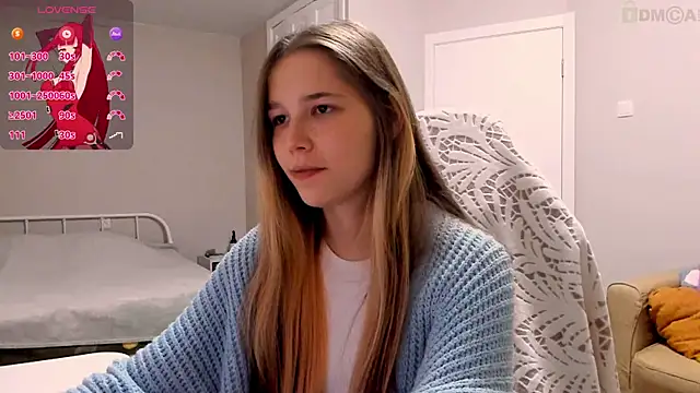 ValerieBubbles online show from October 2025 04:37:01 PM