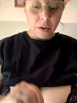 LupeLok online show from December 2025 03:50:02 PM