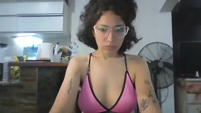 loliporomero online show from October 2025 02:08:02 AM