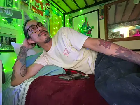 bigdickkane300 online show from May 2026 01:33:02 AM