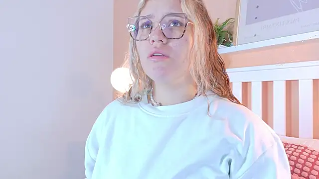 BelaMiller  online show from September 2025 11:33:02 AM