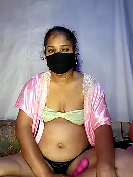 LushVamp online show from December 2025 02:01:02 PM