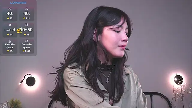 MoiraEger online show from February 2026 04:08:01 PM