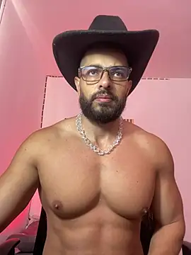 Snapshot of magnumchris chatting on May 2026 02:47:01 PM magnumchris online show from May 2026 02:47:01 PM