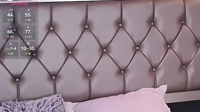 MayaHale online show from November 2025 12:16:02 PM