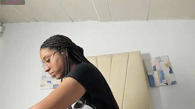 Snapshot of Sophia_Ebony chatting on May 2026 12:13:02 PM Sophia Ebony online show from May 2026 12:13:02 PM