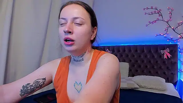 Snapshot of LilaVame chatting on October 2025 07:35:02 PM LilaVame online show from October 2025 07:35:02 PM