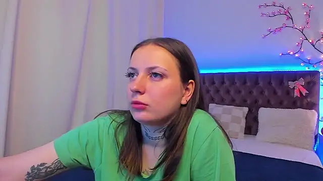 Snapshot of LilaVame chatting on October 2025 07:57:02 PM LilaVame online show from October 2025 07:57:02 PM