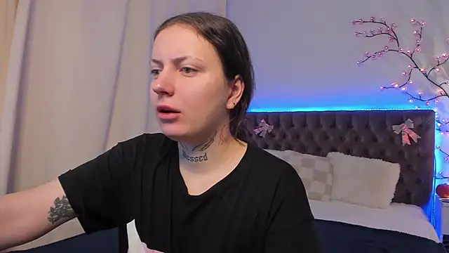 Snapshot of LilaVame chatting on November 2025 06:23:01 AM LilaVame online show from November 2025 06:23:01 AM