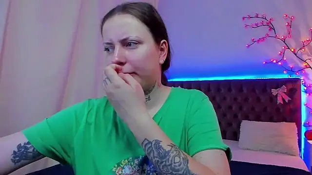 Snapshot of LilaVame chatting on November 2025 02:05:01 PM LilaVame online show from November 2025 02:05:01 PM