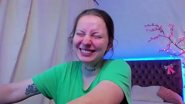 Snapshot of LilaVame chatting on November 2025 08:33:02 PM LilaVame online show from November 2025 08:33:02 PM