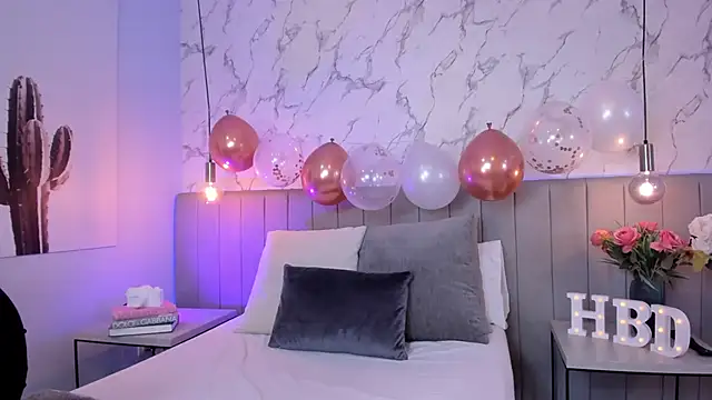 Karlla Brown online show from October 2025 03:13:01 PM