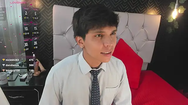 Thiago Kozak online show from November 2025 02:06:01 PM