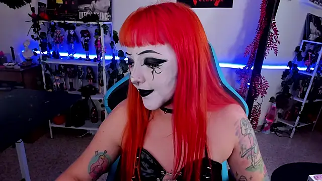 Snapshot of Makii_33 chatting on October 2025 11:22:02 PM Makii 33 online show from October 2025 11:22:02 PM