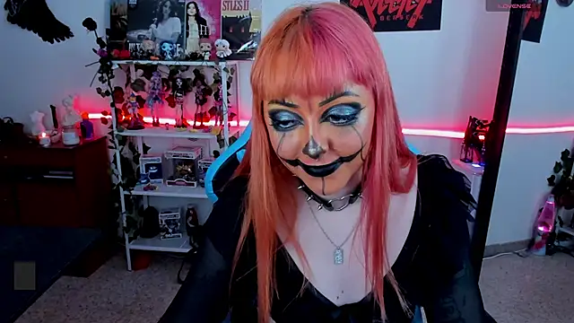 Snapshot of Makii_33 chatting on October 2025 09:25:02 PM Makii 33 online show from October 2025 09:25:02 PM