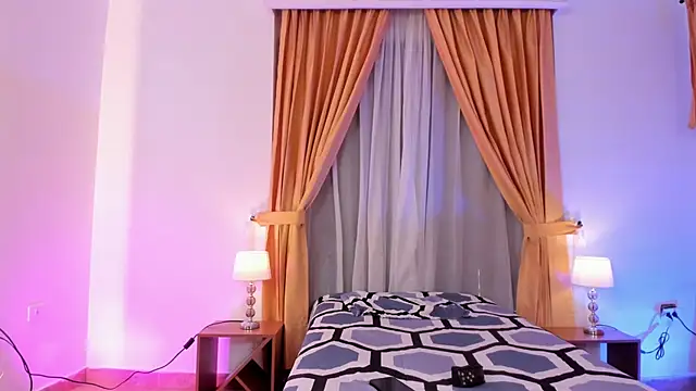 Cherry Castillo online show from October 2025 01:07:01 PM