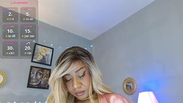 Snapshot of Corinndupontx chatting on October 2025 05:06:01 AM Corinndupontx online show from October 2025 05:06:01 AM