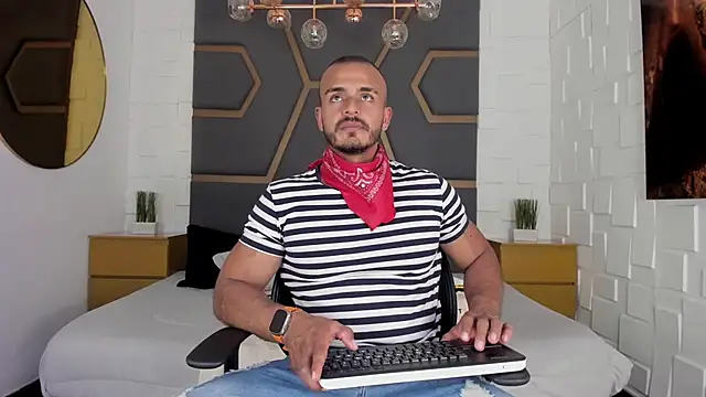 magnusclark online show from September 2025 05:58:01 PM