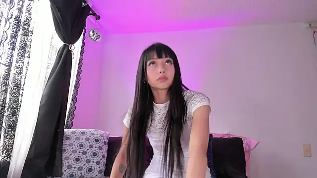 Snapshot of Londonttipton chatting on September 2025 06:00:01 PM Londonttipton online show from September 2025 06:00:01 PM