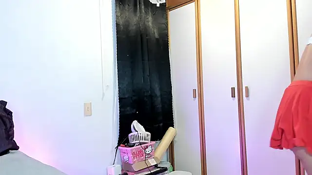 Londonttipton online show from November 2025 05:42:02 AM