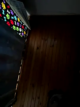 Michaell Spinelly online show from October 2025 07:23:01 PM