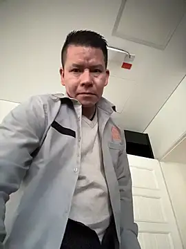 Manu0586 online show from November 2025 11:09:02 AM