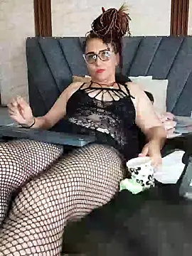 Cailinmilf online show from October 2025 09:52:02 AM