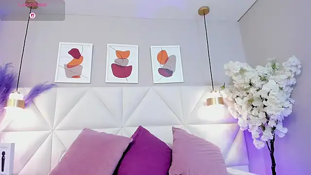 Snapshot of Valeria_carter chatting on November 2025 08:42:02 PM Valeria carter online show from November 2025 08:42:02 PM