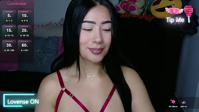 Snapshot of evelyn_ch_ chatting on November 2025 10:59:01 AM evelyn ch online show from November 2025 10:59:01 AM