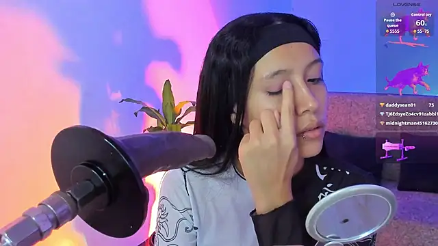 alicemoon   online show from December 2025 10:13:02 AM