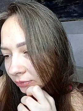 Olivia OliV online show from November 2025 12:55:01 AM