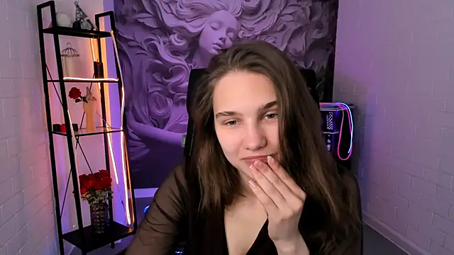 Snapshot of TessaMill chatting on September 2025 05:31:01 AM TessaMill online show from September 2025 05:31:01 AM