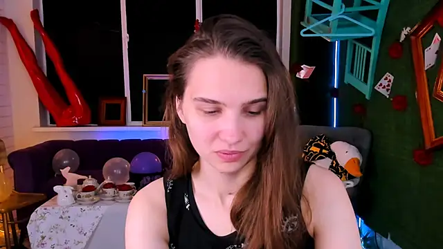 Snapshot of TessaMill chatting on September 2025 05:10:02 AM TessaMill online show from September 2025 05:10:02 AM