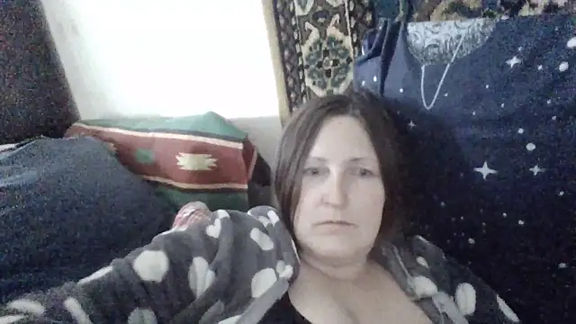 Snapshot of AllaSowinskaya chatting on May 2026 09:37:02 AM AllaSowinskaya online show from May 2026 09:37:02 AM