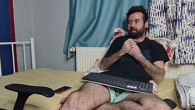 Snapshot of flydirty chatting on December 2025 10:49:02 PM flydirty online show from December 2025 10:49:02 PM