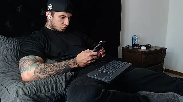 Shane Clay online show from February 2026 07:10:02 PM