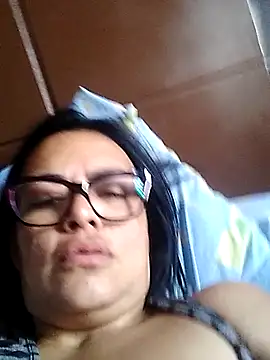 Snapshot of Oceanosexxx chatting on December 2025 05:08:02 PM Oceanosexxx online show from December 2025 05:08:02 PM