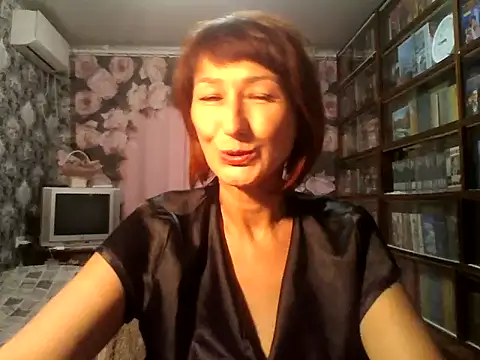 Pline1 online show from October 2025 05:44:02 PM