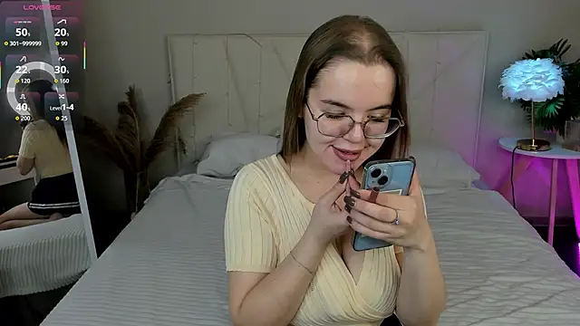 RadiantFairy online show from October 2025 02:34:01 AM