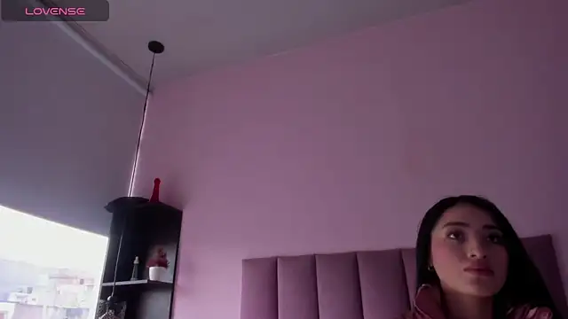 Snapshot of violet_myerrs chatting on October 2025 12:36:01 PM violet myerrs online show from October 2025 12:36:01 PM