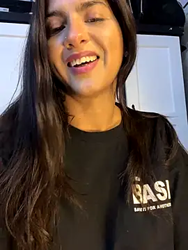 chicachocolate01 online show from October 2025 03:25:01 AM