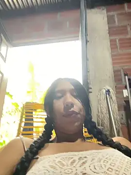 Snapshot of latin_girls_69_ chatting on October 2025 09:39:01 PM latin girls 69  online show from October 2025 09:39:01 PM